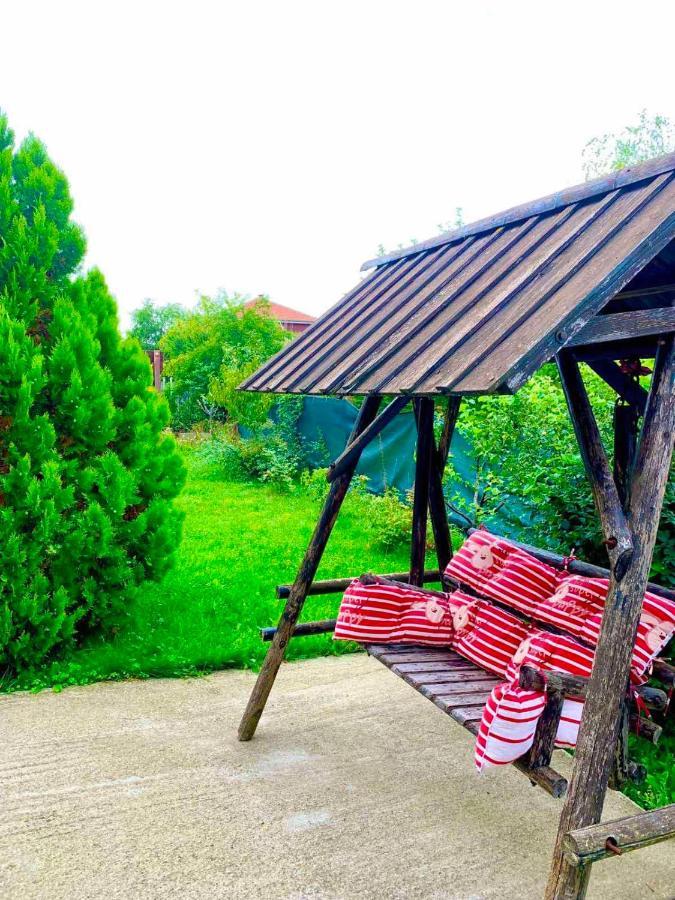 Triglav Edelweiss Guest House Pavel Banya Exterior photo